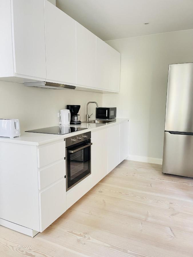 Aday - 2 Bedroom Apartment With Patio オールボー エクステリア 写真