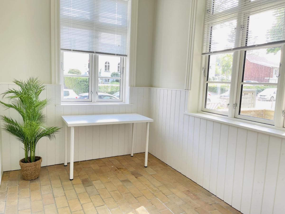 Aday - 2 Bedroom Apartment With Patio オールボー エクステリア 写真